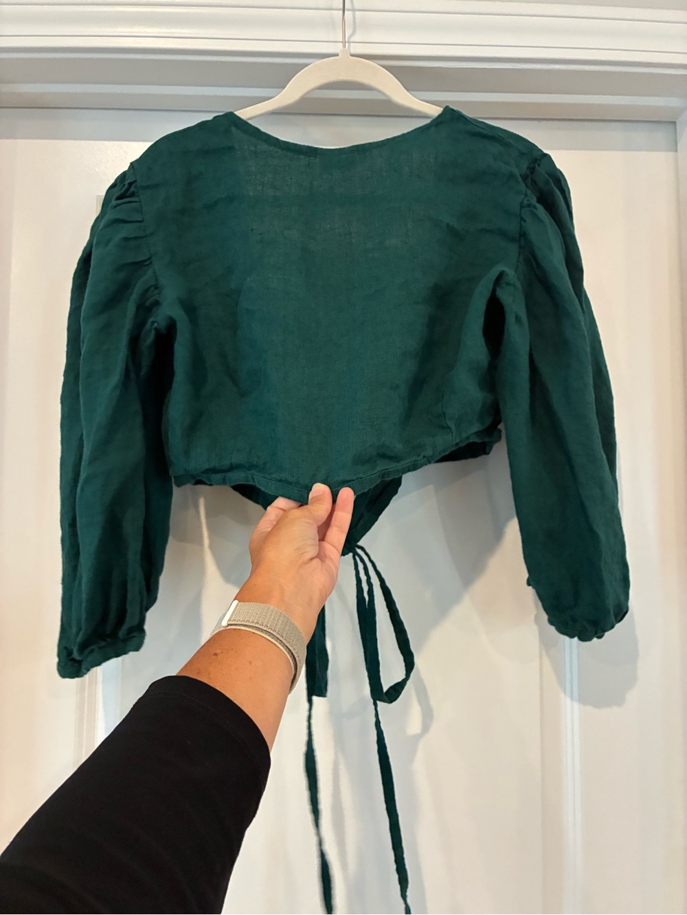 Sand Snow linen Tie-Front Puff Sleeve Crop Top - Deep Green - Picture 6 of 6
